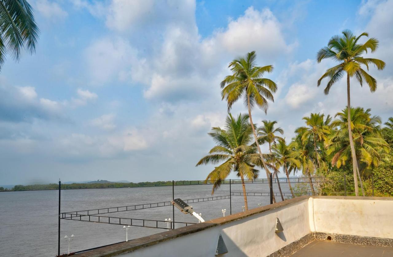 Blu Missel By The River Ribandar エクステリア 写真