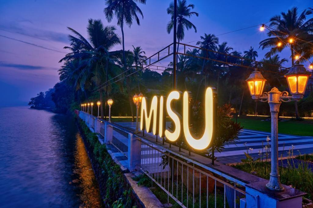 Blu Missel By The River Ribandar エクステリア 写真